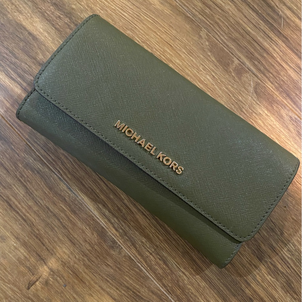 Michael Kors Saffiano Leather TriFold Wallet